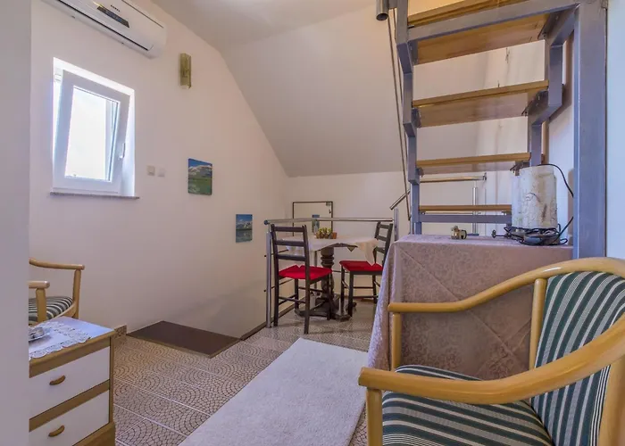 Sumertime تْسْغيكفانِتْسا