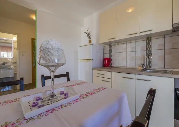 Sumertime تْسْغيكفانِتْسا